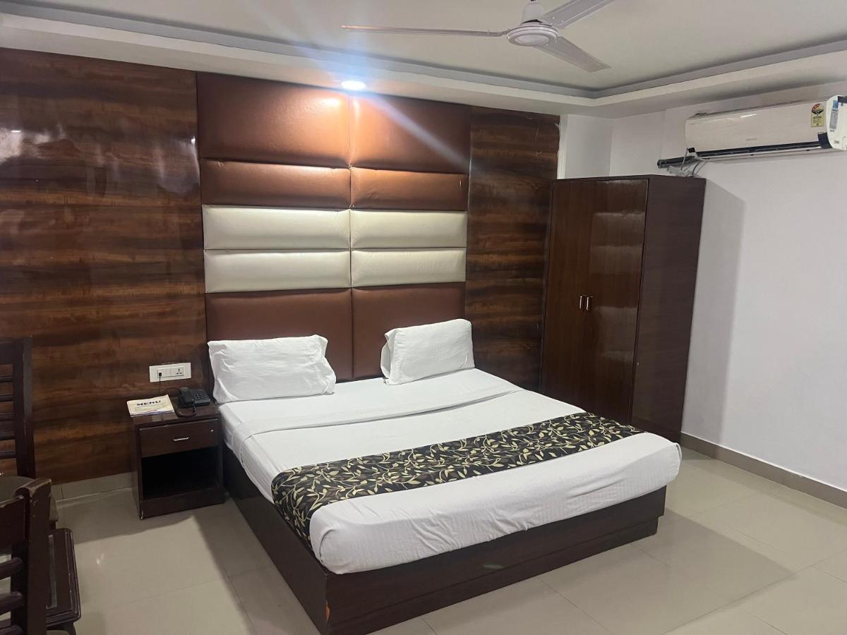 Hotel Le Mount Near Igi Airport New Delhi Eksteriør billede